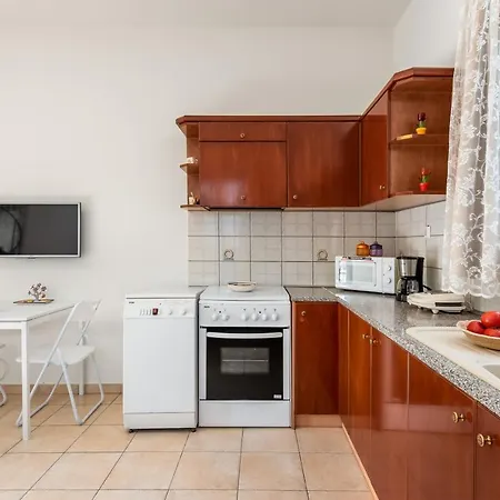 The Tower With The Orange Tree Garden Holiday home *